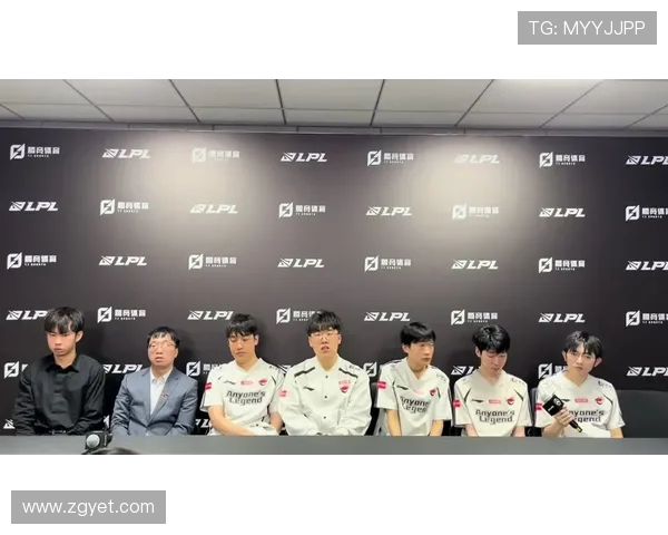 赛后复盘WE与V5精彩对决中的团队配合与战术分析